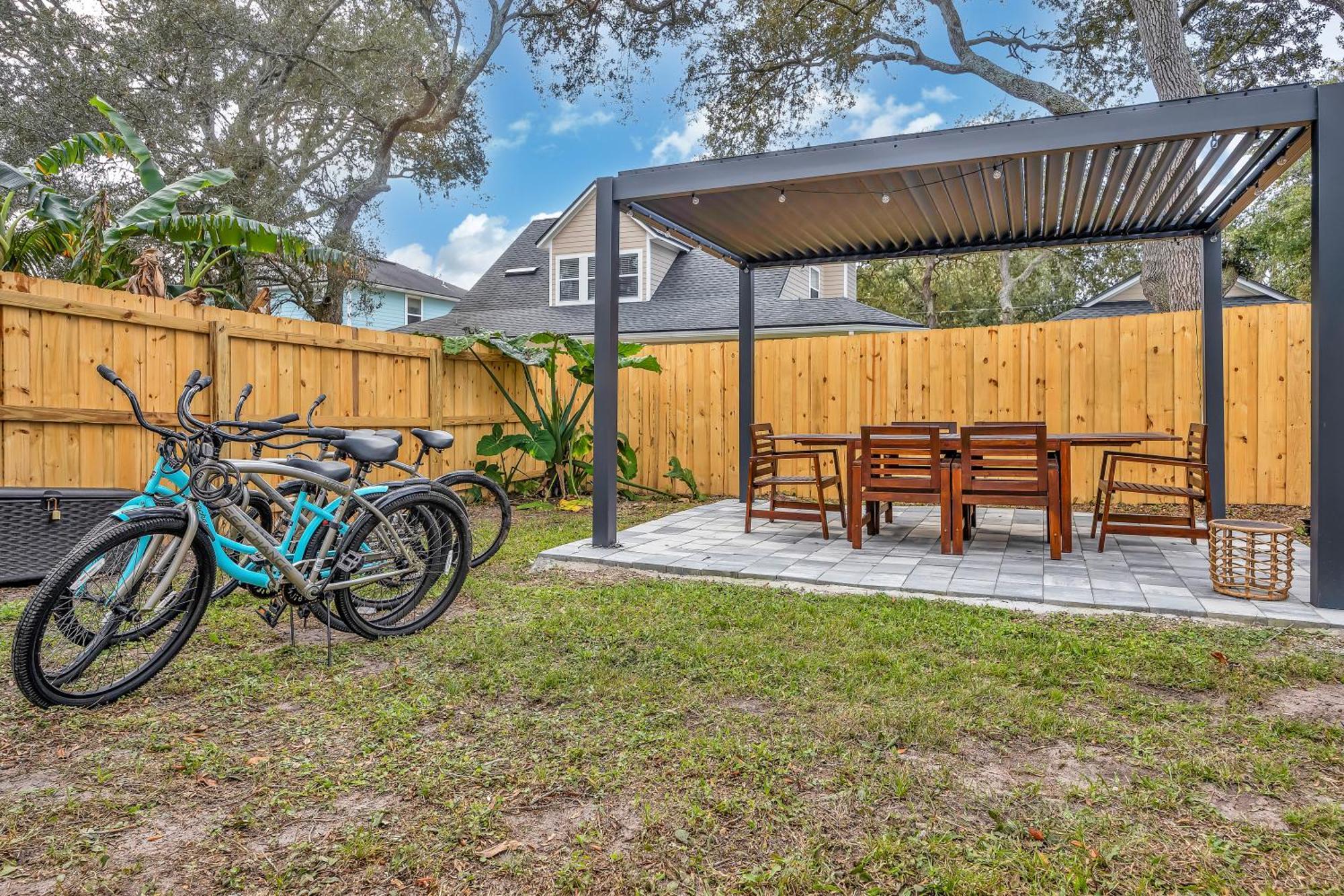 {Hidden Gem} Beach Home Blocks From Ocean +6 Bikes แจ็กสันวิลล์บีช ภายนอก รูปภาพ